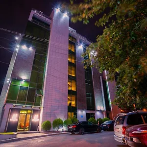 Capitol By Umbrella Hotel