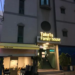 take-1-guesthouse-hongdae.hotels-seoul.net/